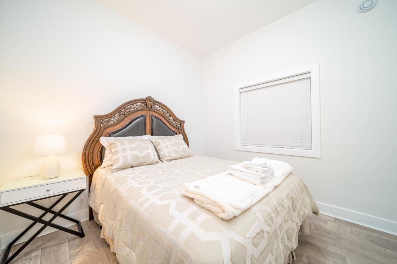 Sun suite Surrey Extérieur photo