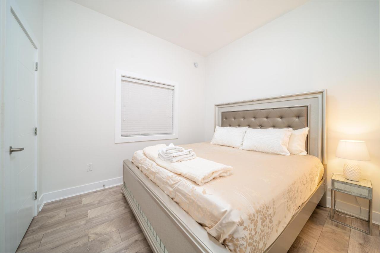 Sun suite Surrey Extérieur photo