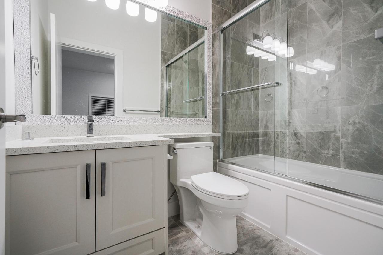 Sun suite Surrey Extérieur photo
