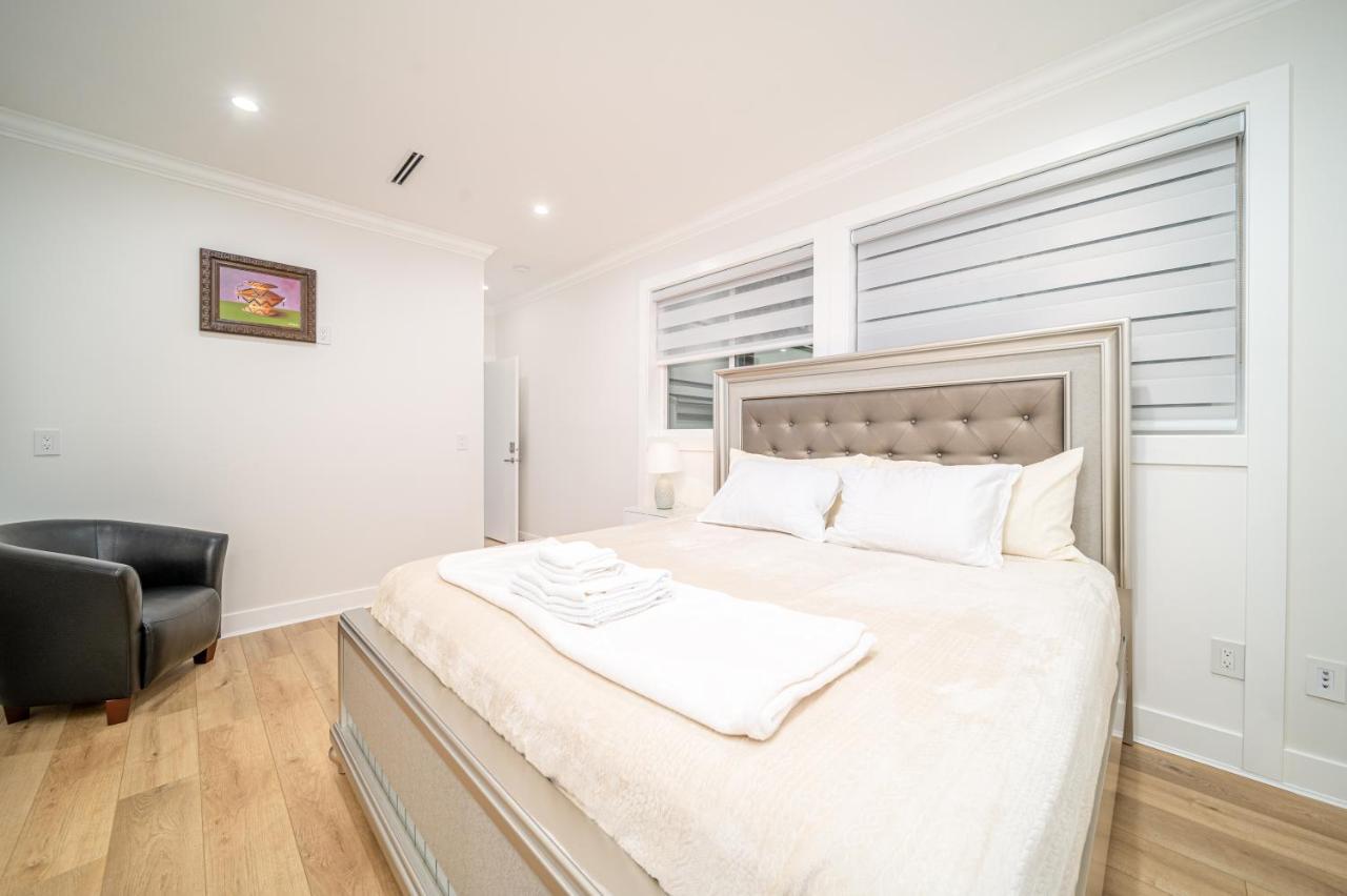 Sun suite Surrey Extérieur photo