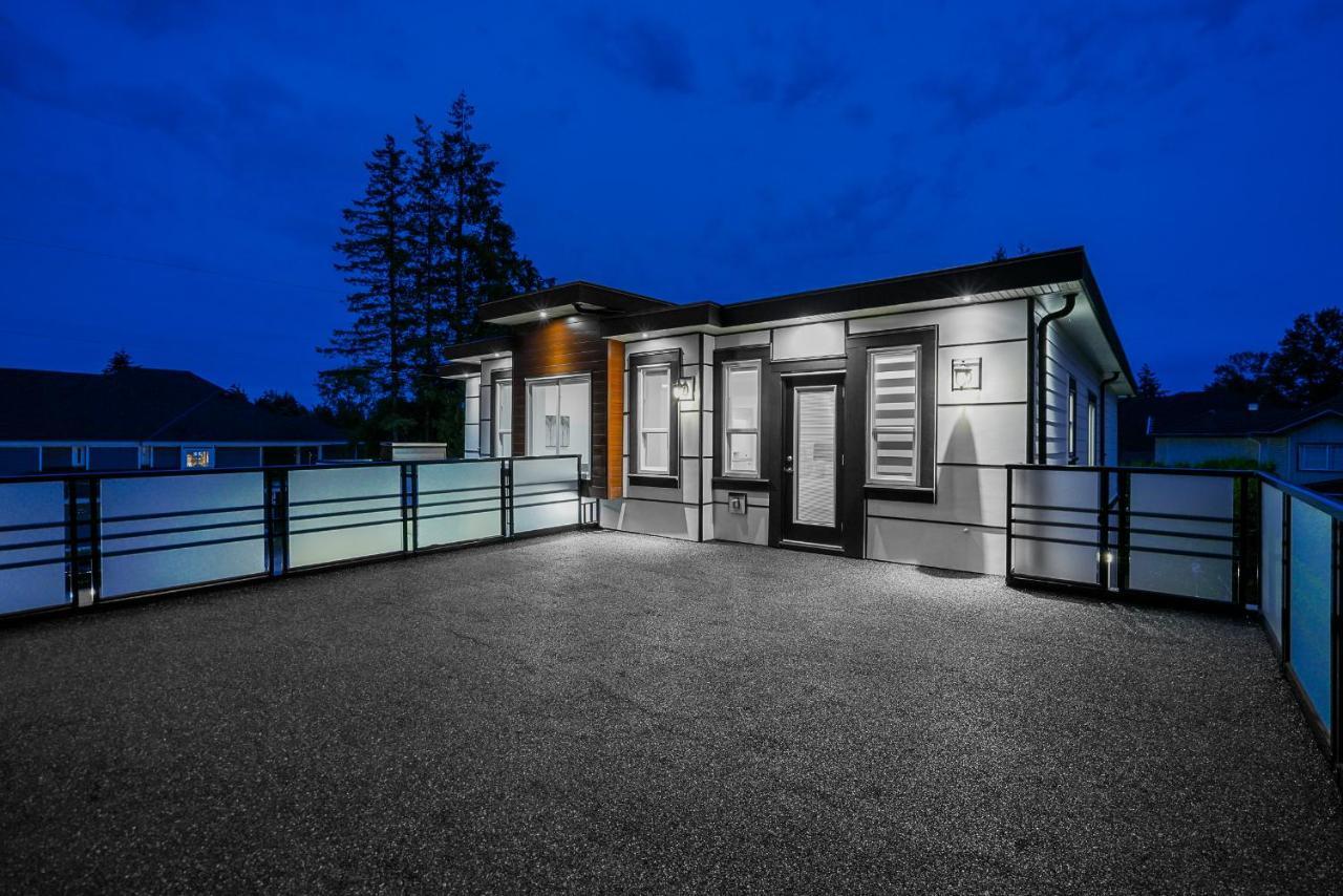 Sun suite Surrey Extérieur photo