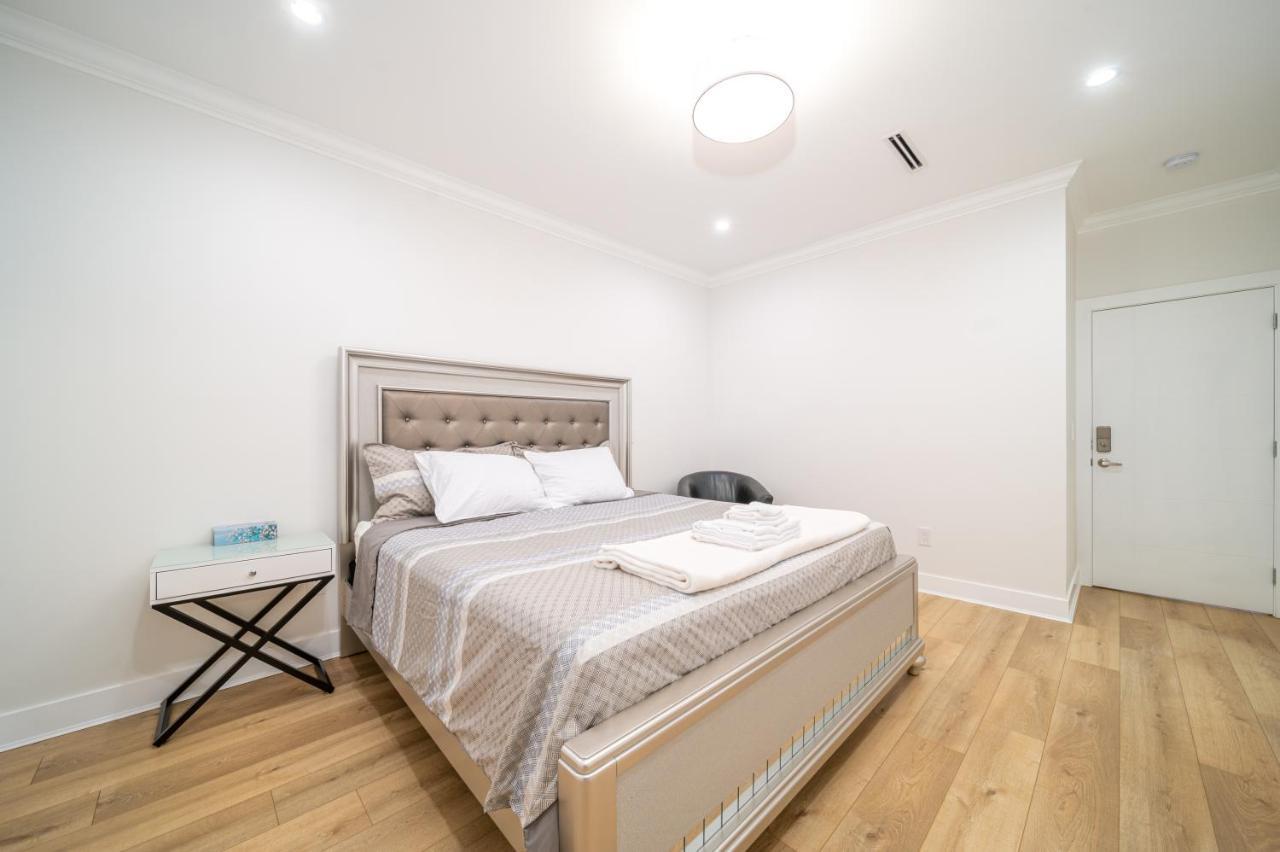 Sun suite Surrey Extérieur photo